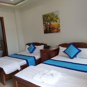 Nhat Tan Hotel